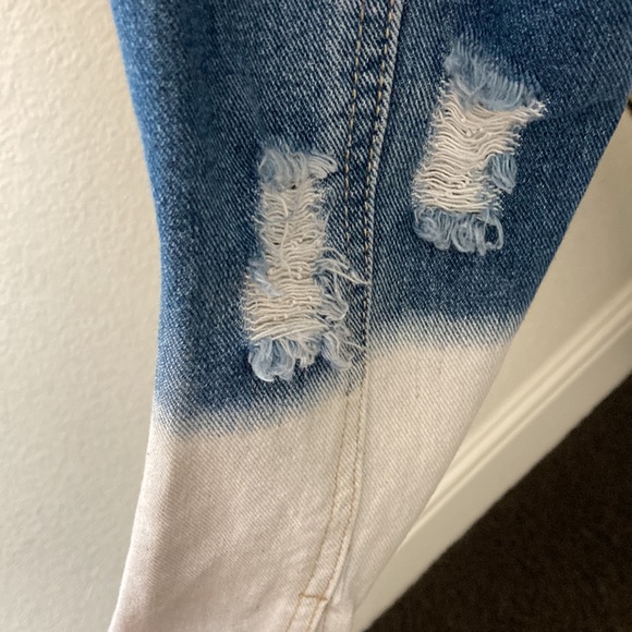 🎉HP🎉Boom Boom Jeans Women’s Blenched-Dip Cropped Boyfriend Denim Jacket Blue - Picture 13 of 15